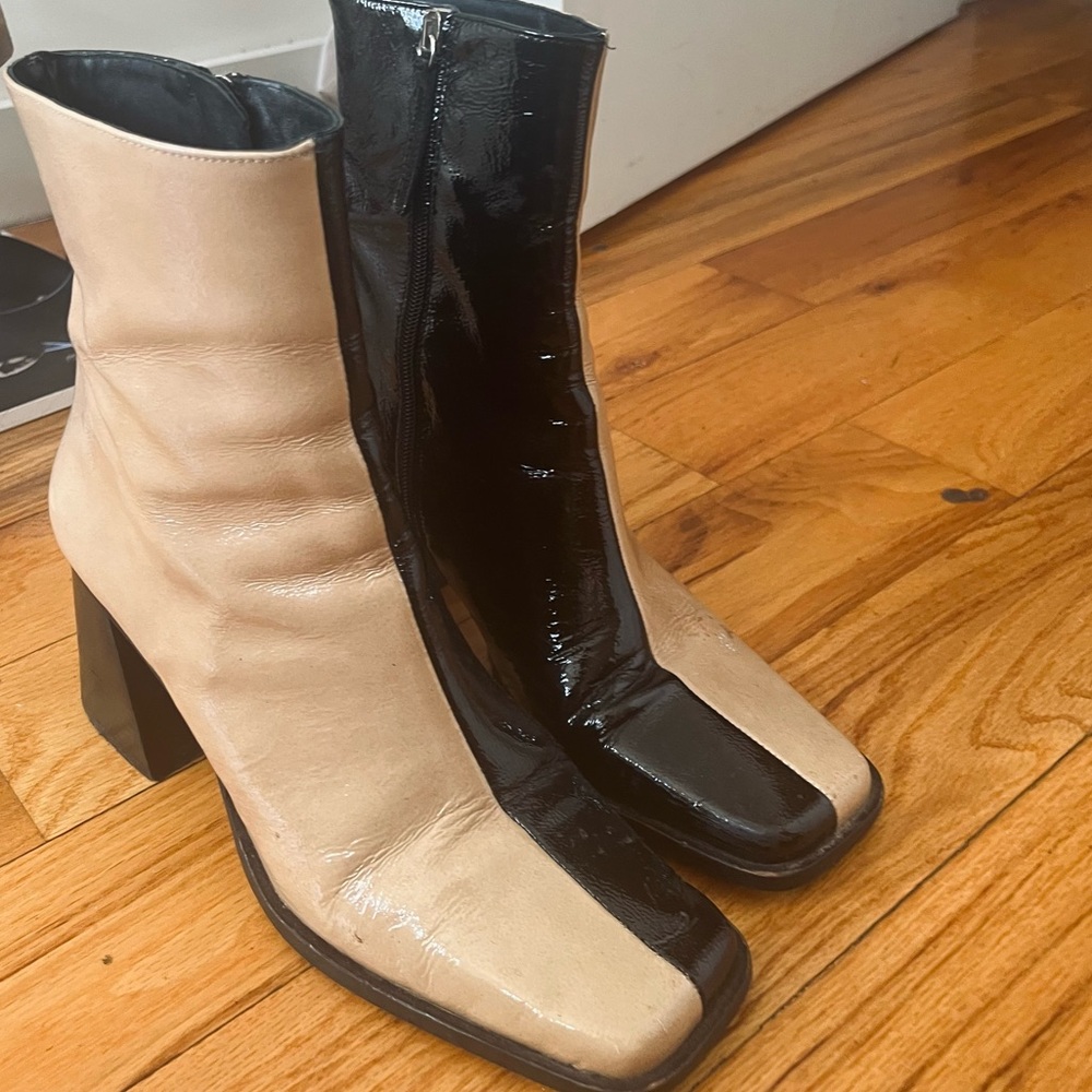 Alohas color block boots